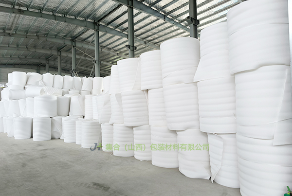 珍珠棉包裝材料質(zhì)地柔軟彈性好，抗壓抗摔，可根據(jù)您的要求定制