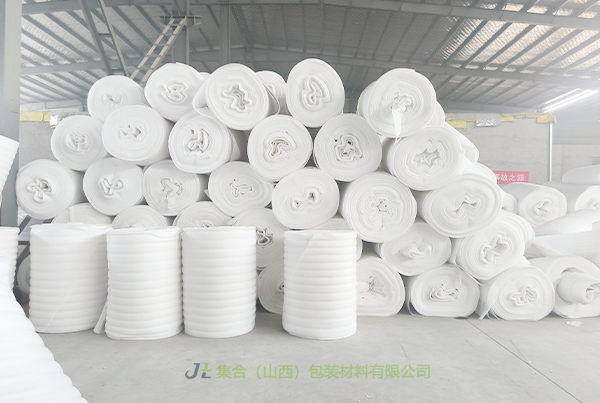 聞喜珍珠棉卷材-珍珠棉源頭生產(chǎn)廠家專業(yè)生產(chǎn)珍珠棉卷棉、EPE卷棉、珍珠棉保溫卷棉工廠直出貨