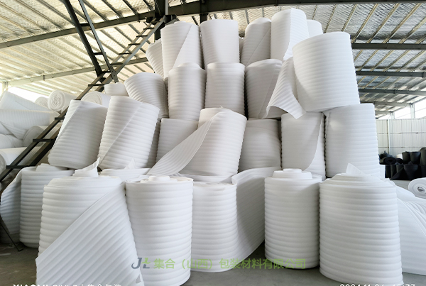 天鎮(zhèn)珍珠棉卷材-集合包裝專業(yè)生產(chǎn)EPE卷棉、EPE珍珠棉卷棉、珍珠棉保溫卷棉工廠直發(fā)