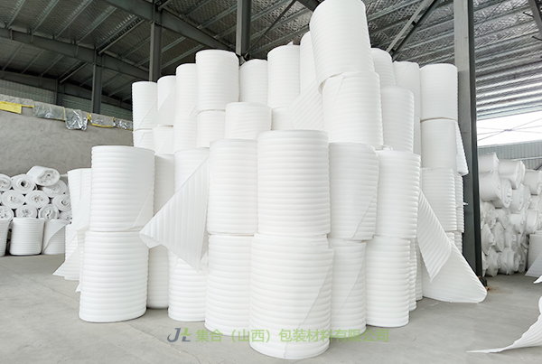 河津珍珠棉卷材-山西珍珠棉廠家專業(yè)生產(chǎn)EPE卷棉、EPE珍珠棉卷棉、珍珠棉大棚保溫卷棉源頭發(fā)貨