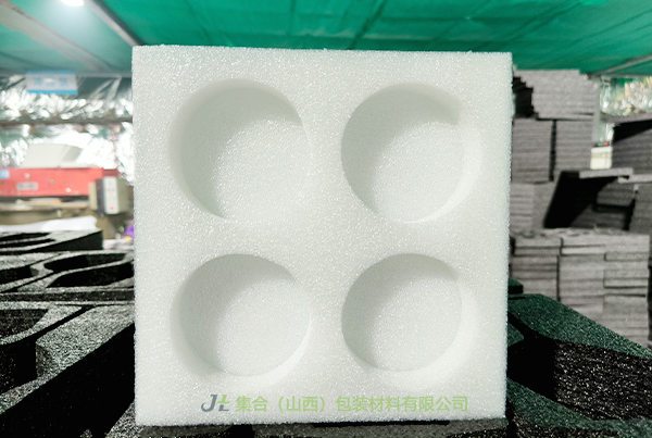 隰縣哪里定做EPE珍珠棉-太原珍珠棉廠家專業(yè)生產(chǎn)EPE片、EPE果托、EVA復(fù)合珍珠棉板材物美價(jià)廉