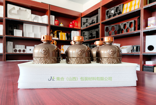 EPE珍珠棉內(nèi)襯, 白色EPE珍珠棉, 珍珠棉酒托, XPE復(fù)合EPE珍珠棉內(nèi)襯, 貼絨布珍珠棉板材, 珍珠棉大棚保溫卷棉, 武鄉(xiāng)定做珍珠棉