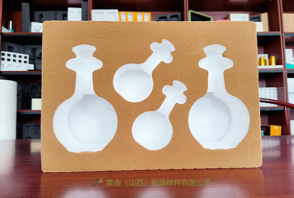 長治珍珠棉定做廠家-山西珍珠棉廠專業(yè)生產(chǎn)玻璃器皿珍珠棉托盤、貼紙EPE板材、EVA復(fù)合EPE內(nèi)襯真材實(shí)料