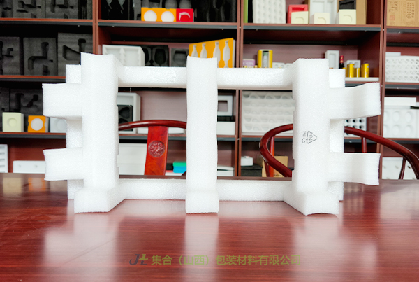 石樓珍珠棉支架-珍珠棉廠家專(zhuān)業(yè)生產(chǎn)珍珠棉支架、EPE支架、電腦珍珠棉支架物美價(jià)廉