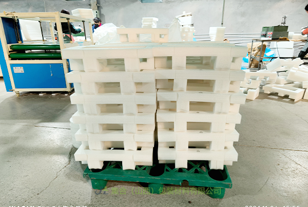 汾陽珍珠棉支架-集合包裝專業(yè)生產(chǎn)珍珠棉支架、EPE珍珠棉支架、電腦珍珠棉支架原廠直銷貨